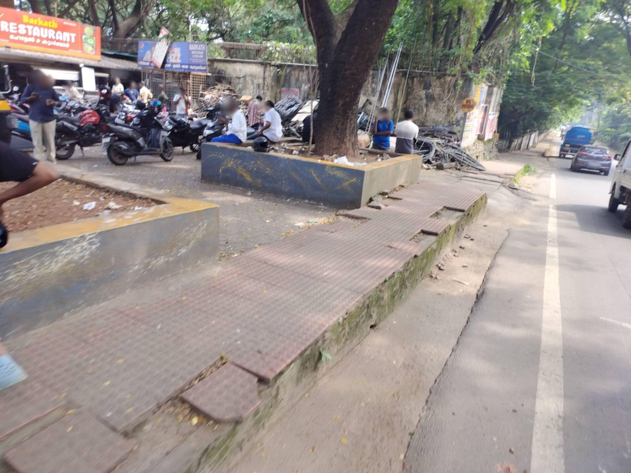 Street view near Coolbar, Kakkanad — © zubardo (CC BY-SA · Mapillary)