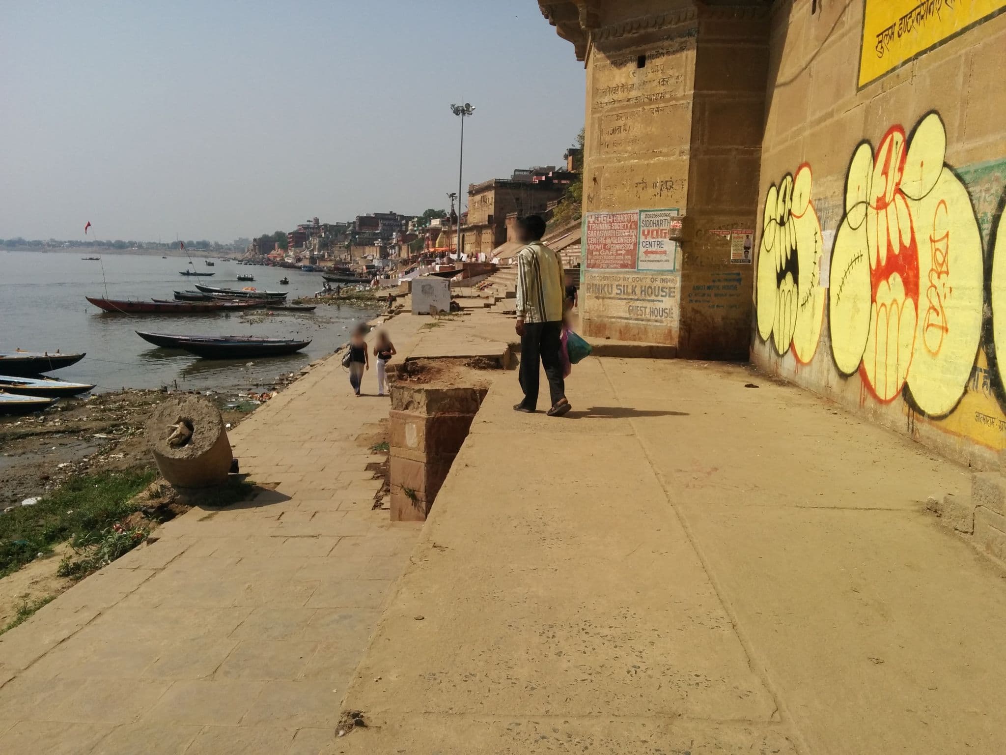 Street view near Sri Omkar Palace, Varanasi