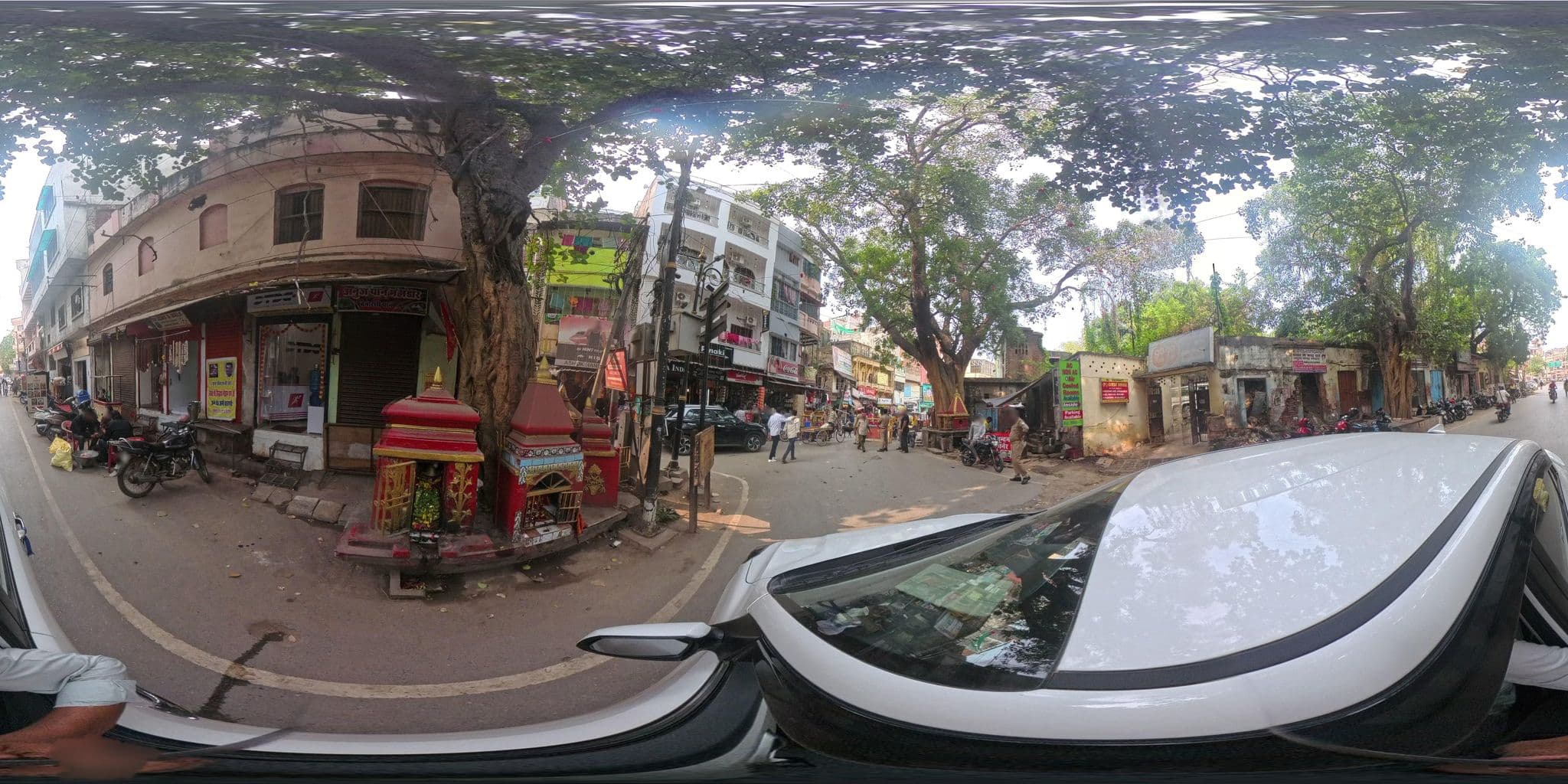 Street view near via Varanasi Boutique Hotel, Varanasi — © skysign (CC BY-SA · Mapillary)