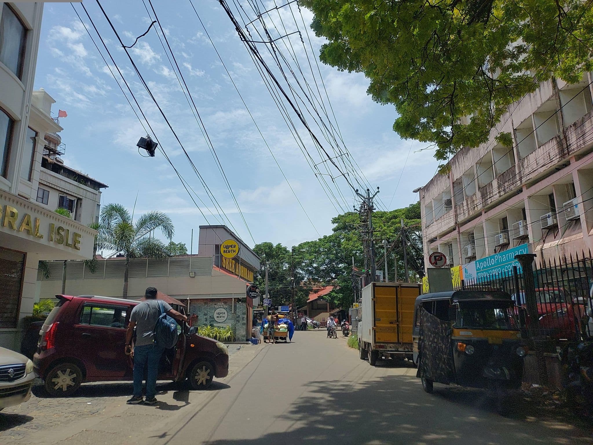 Street view near Coral Isle hotel, Mulavukad — © V15 (CC BY-SA · Mapillary)