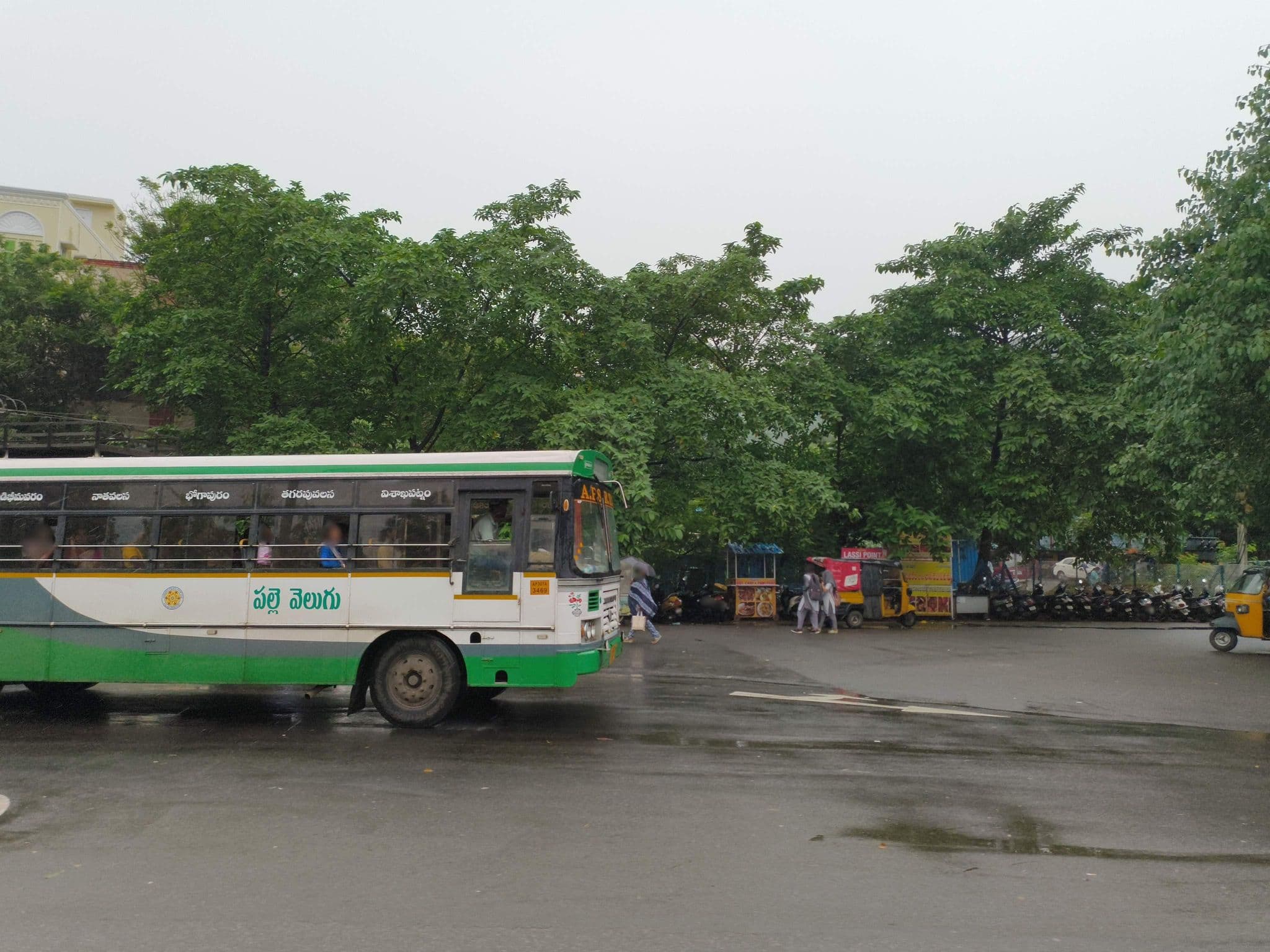 Street view near DNR, Rasapūdipalem — © ph4ni (CC BY-SA · Mapillary)