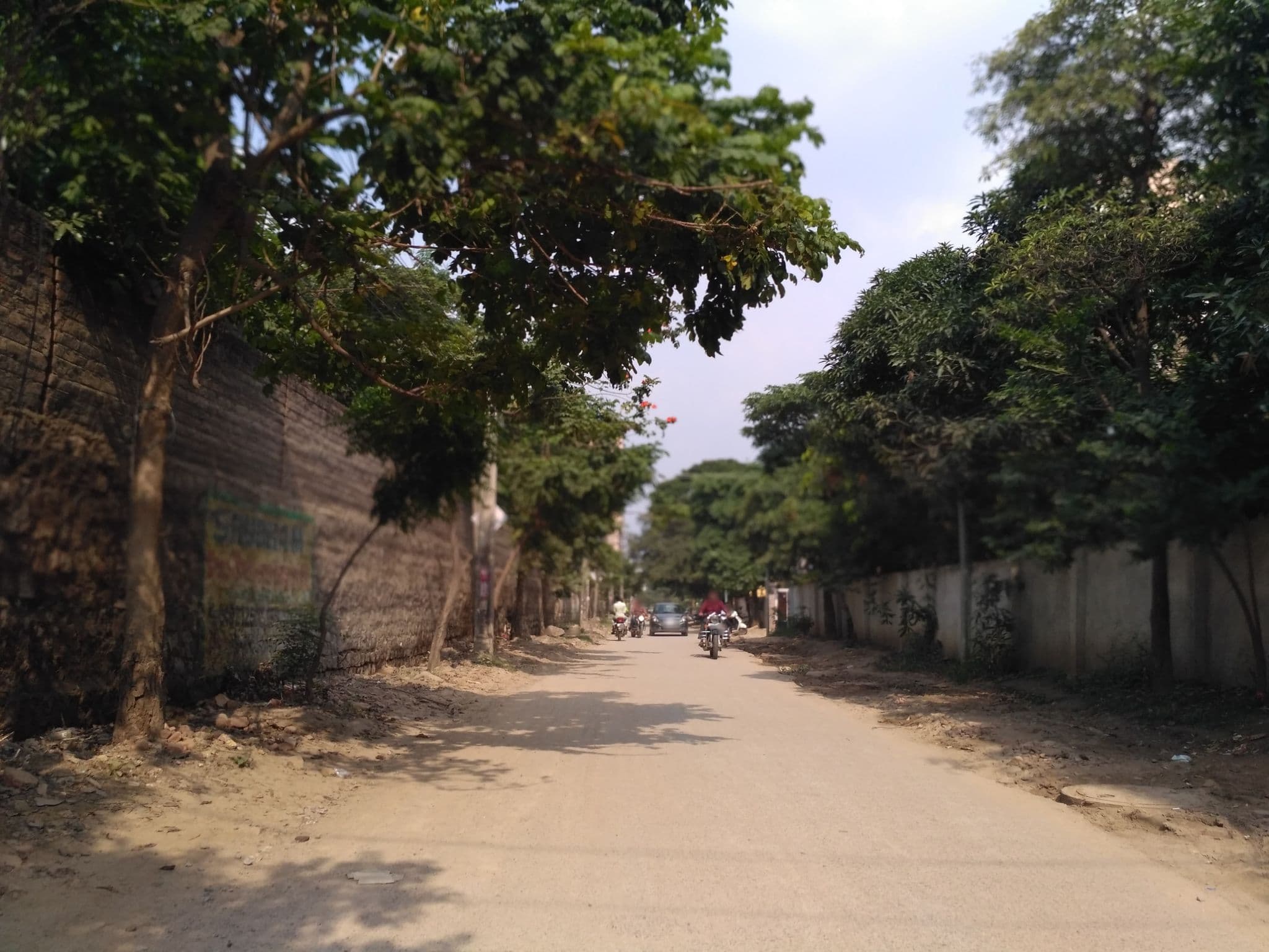 Street view near Sai mens hostel, Kukatpally