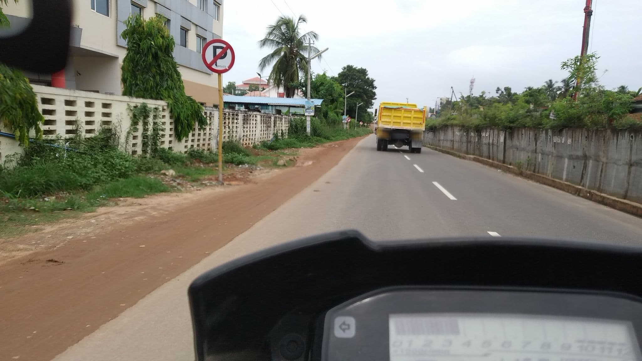Street view near Ginger, Sreekaryam — © jothishbabu (CC BY-SA · Mapillary)