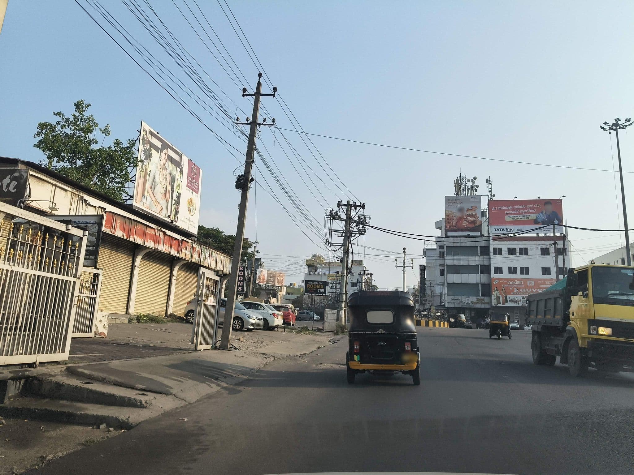Street view near Hotel Preethi International, Mysuru — © ph4ni (CC BY-SA · Mapillary)