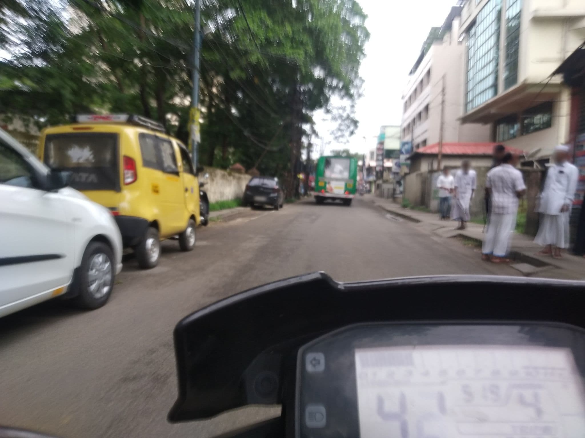 Street view near The Qasr, Kanayannur