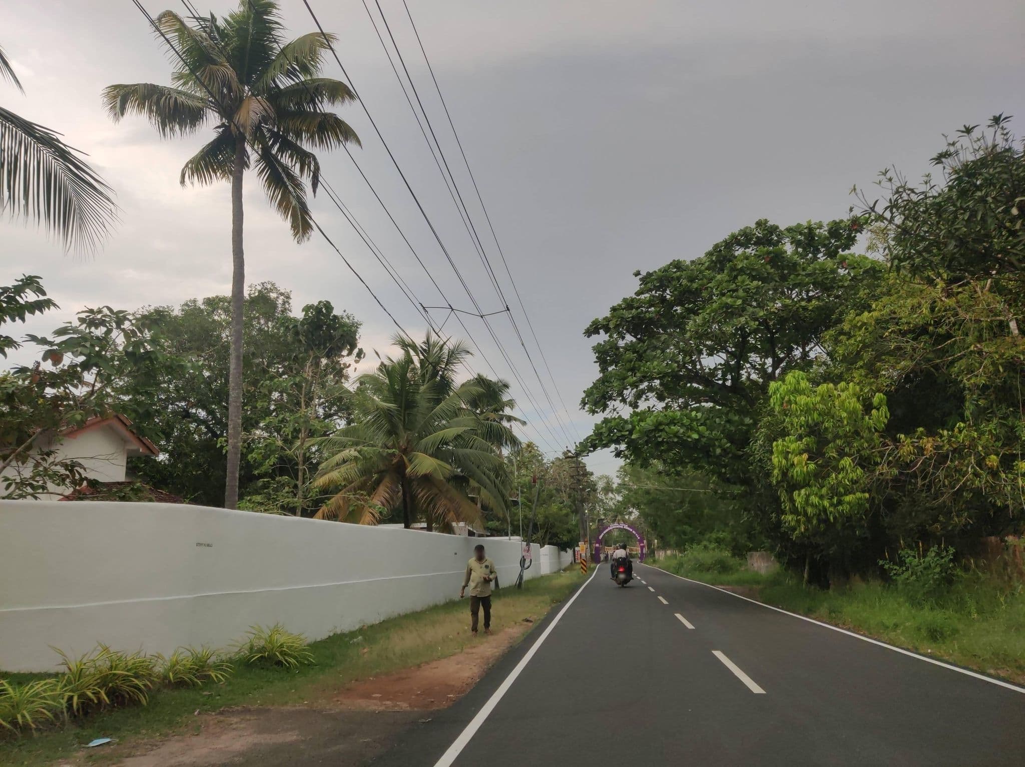 Street view near Xandhari perl resort, Kalavoor — © Gannu03 (CC BY-SA · Mapillary)