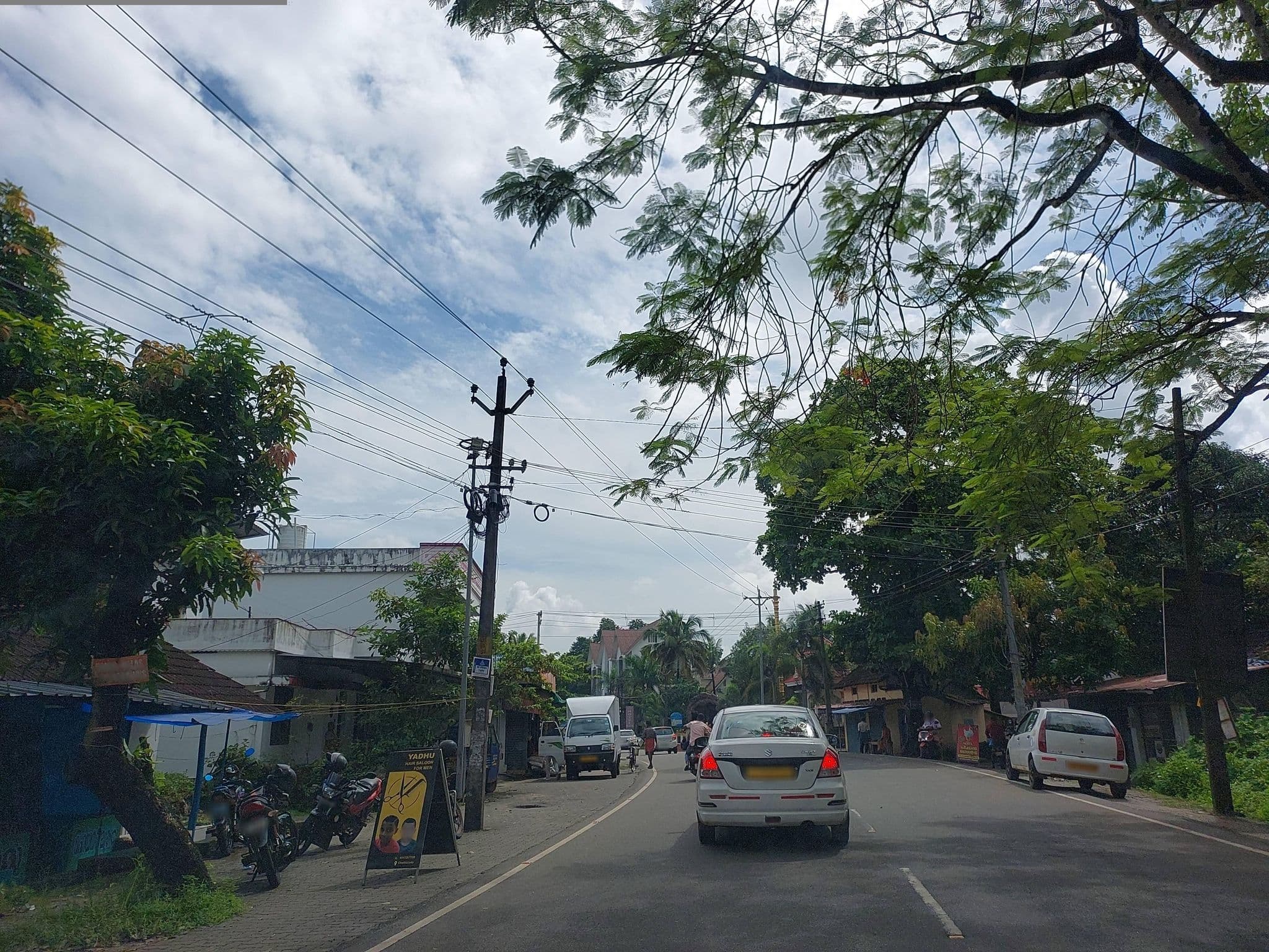 Street view near ebins hotel, Nedumbassery — © V15 (CC BY-SA · Mapillary)