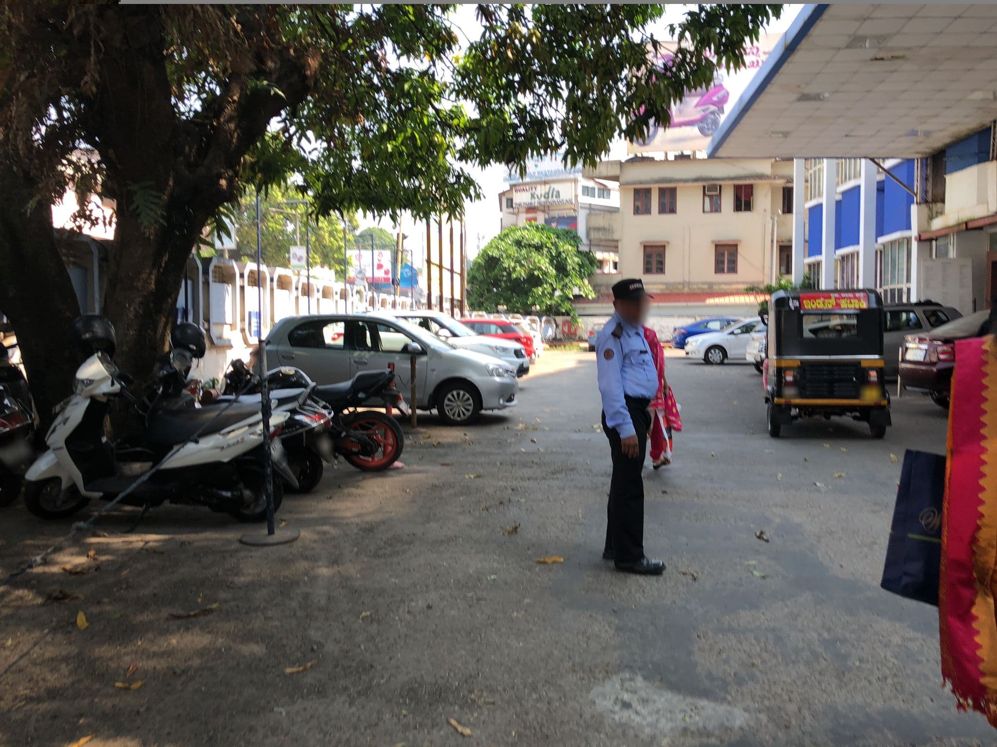 Street view near OYO 18976 Mascot Inn, Mangaluru — © krshibu (CC BY-SA · Mapillary)