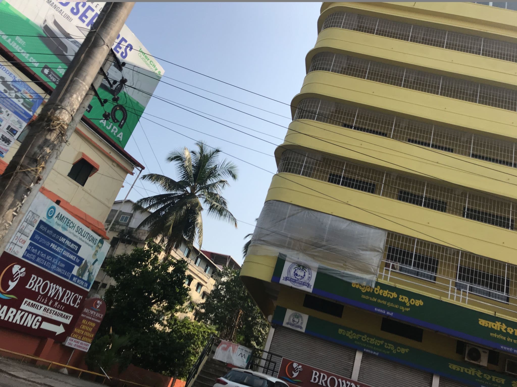 Street view near Traders Hotel, Mangaluru — © livableurbanism (CC BY-SA · Mapillary)