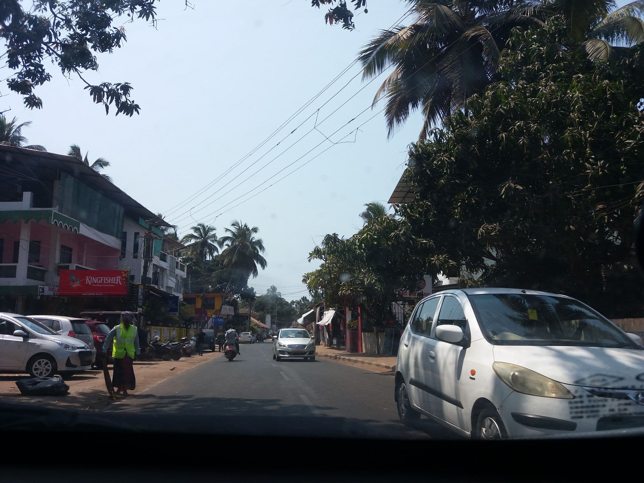 Street view near OYO 7756 StayOut Bom Sucesso, Candolim — © rdlf19051985 (CC BY-SA · Mapillary)