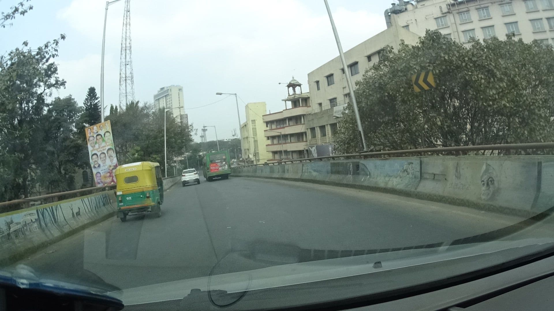 Street view near Hotel Citadel, Bengaluru