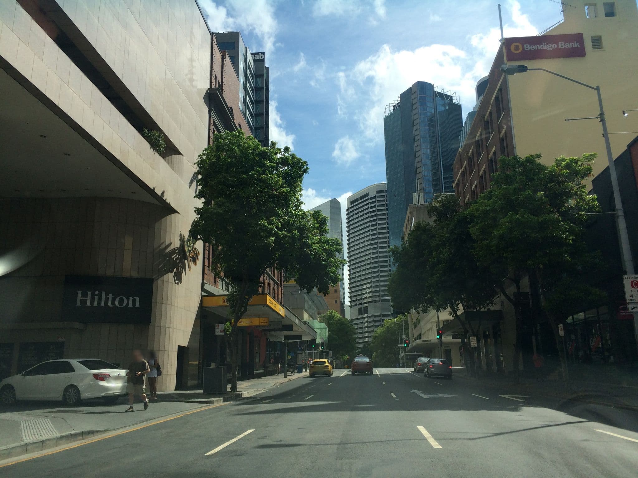 Street view near Hilton, Brisbane — © hoylen (CC BY-SA · Mapillary)