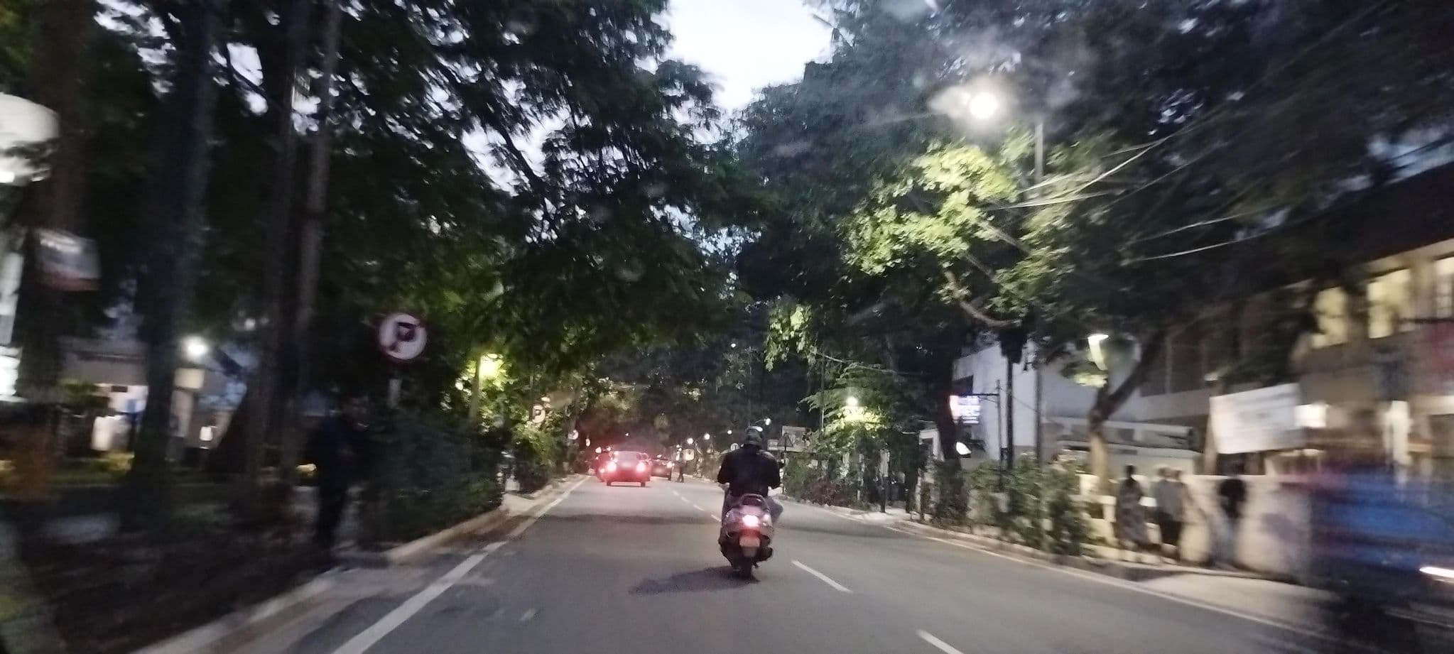 Street view near Shilton, Bengaluru
