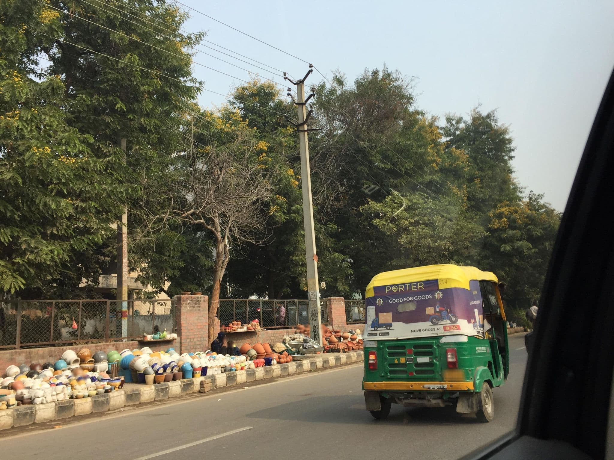 Street view near Oyo Townhouse, Aya Nagar — © mapworm88 (CC BY-SA · Mapillary)