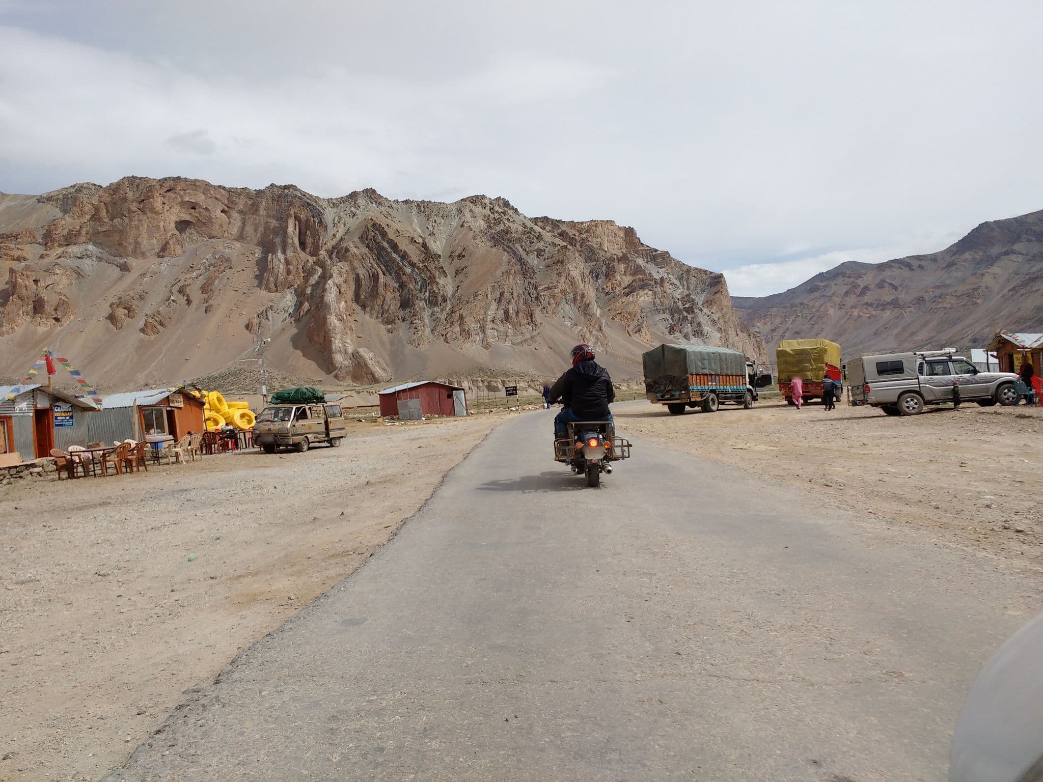 Street view near Bed & food, Kyelang — © srividya (CC BY-SA · Mapillary)