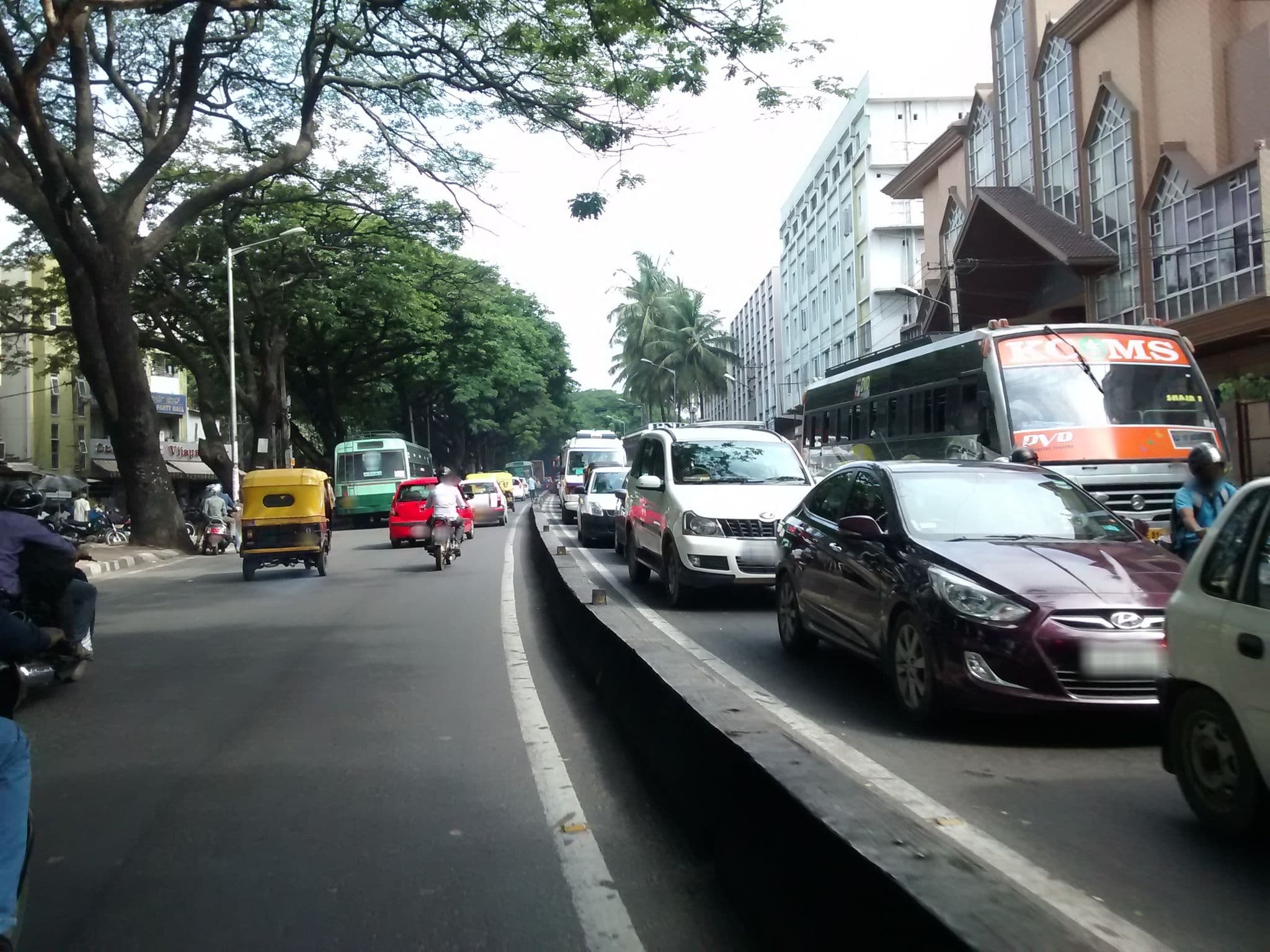 Street view near Bilton, Bengaluru