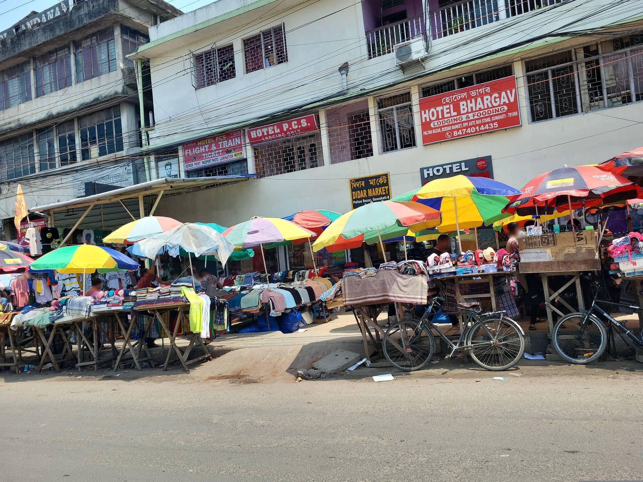 Street view near Hotel Griham Inn, Guwahati