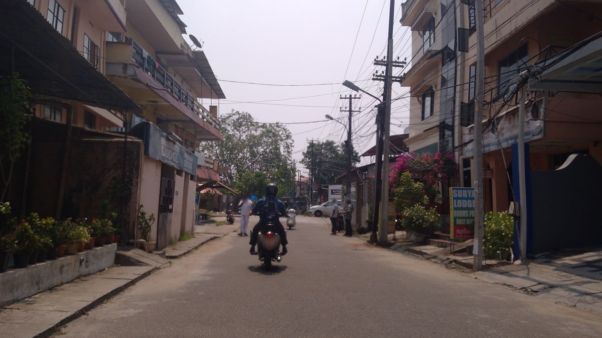 Street view near Mubarak Lodge, Kanayannur