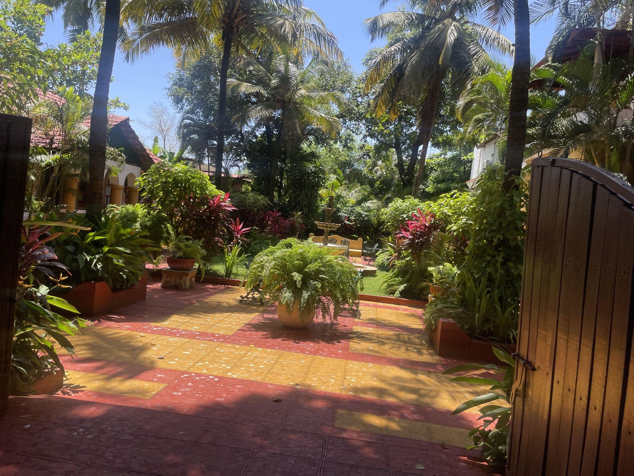 Street view near Casa Anjuna, Anjuna — © marlonrodrigues (CC BY-SA · Mapillary)