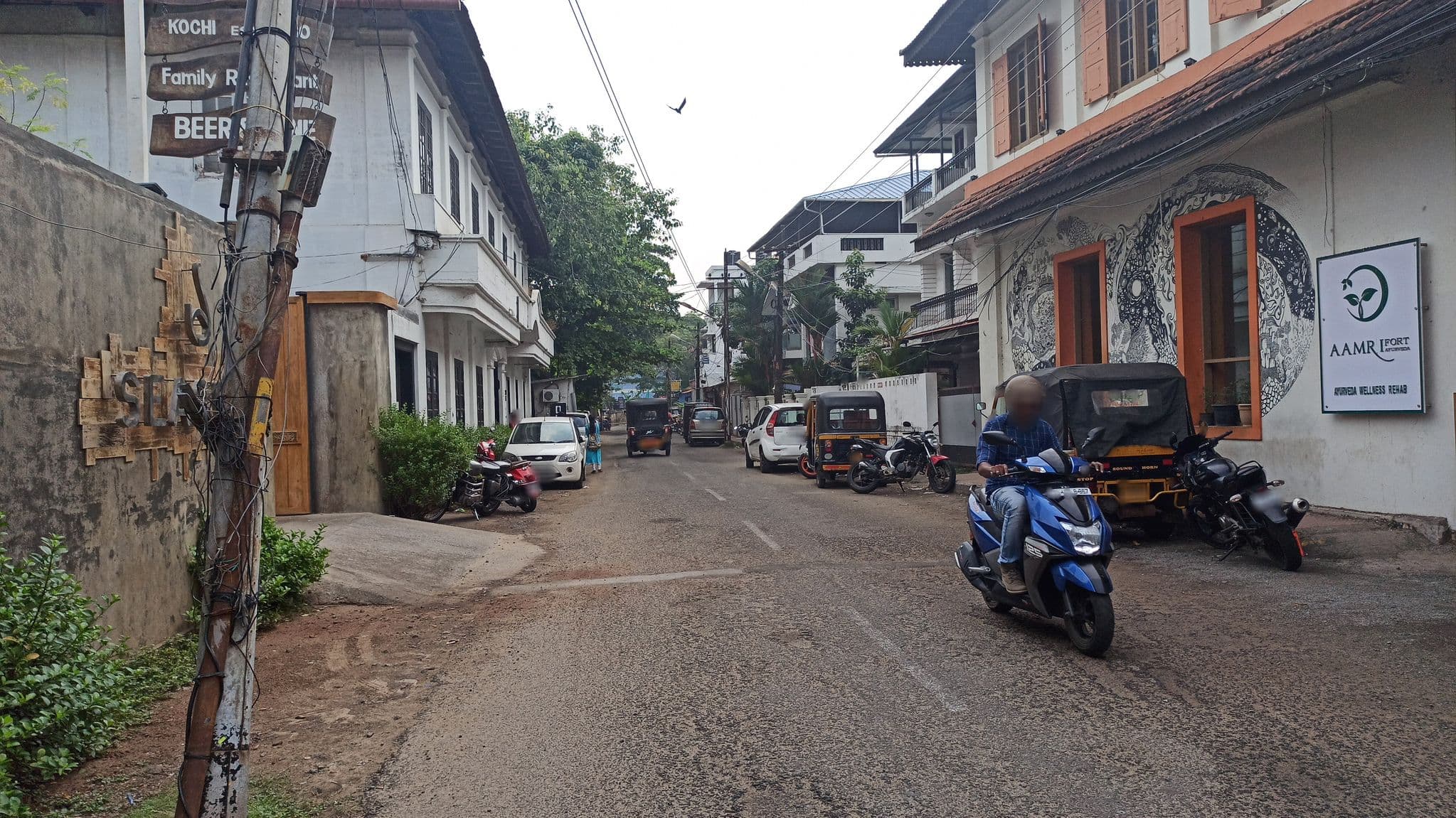 Street view near The Chill House, Vypīn