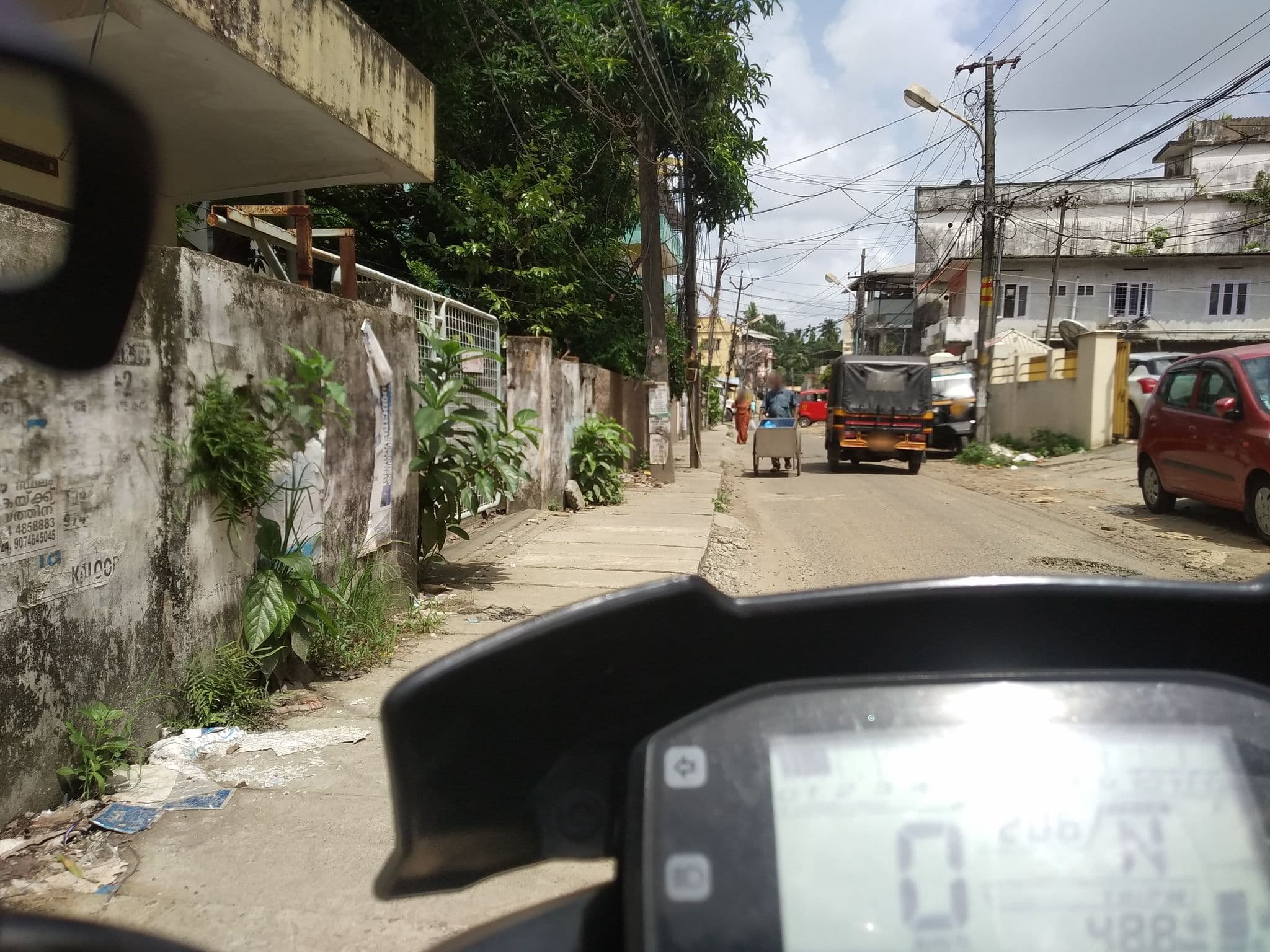 Street view near Nakshathra Ladies Hostel, Kanayannur