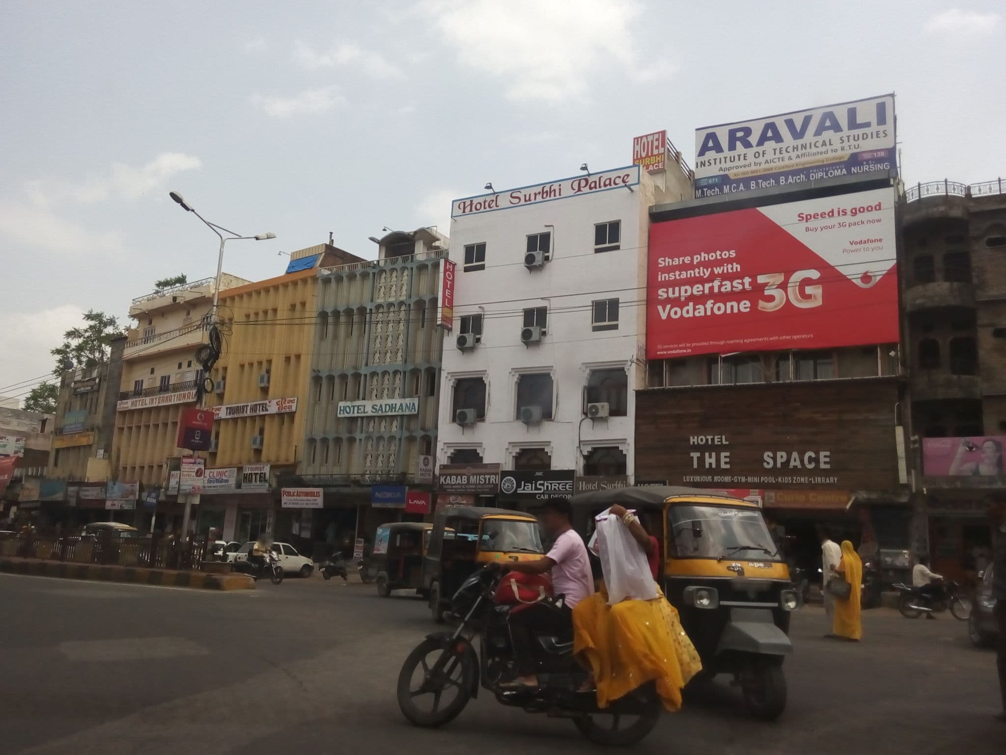 Street view near The Space, Udaipur