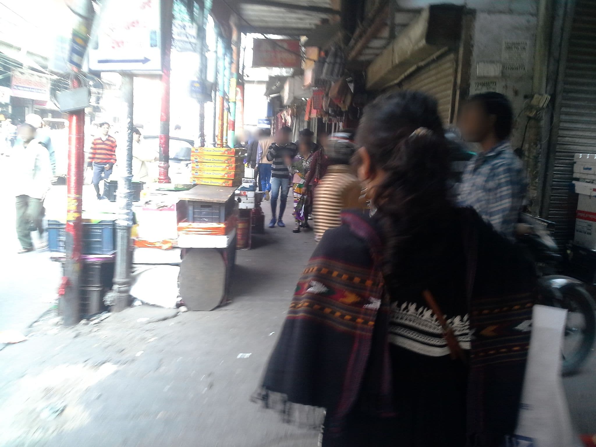 Street view near Dharamshala Rai Sahab Lala Lakshmi Narayan, Delhi — © omnibus (CC BY-SA · Mapillary)