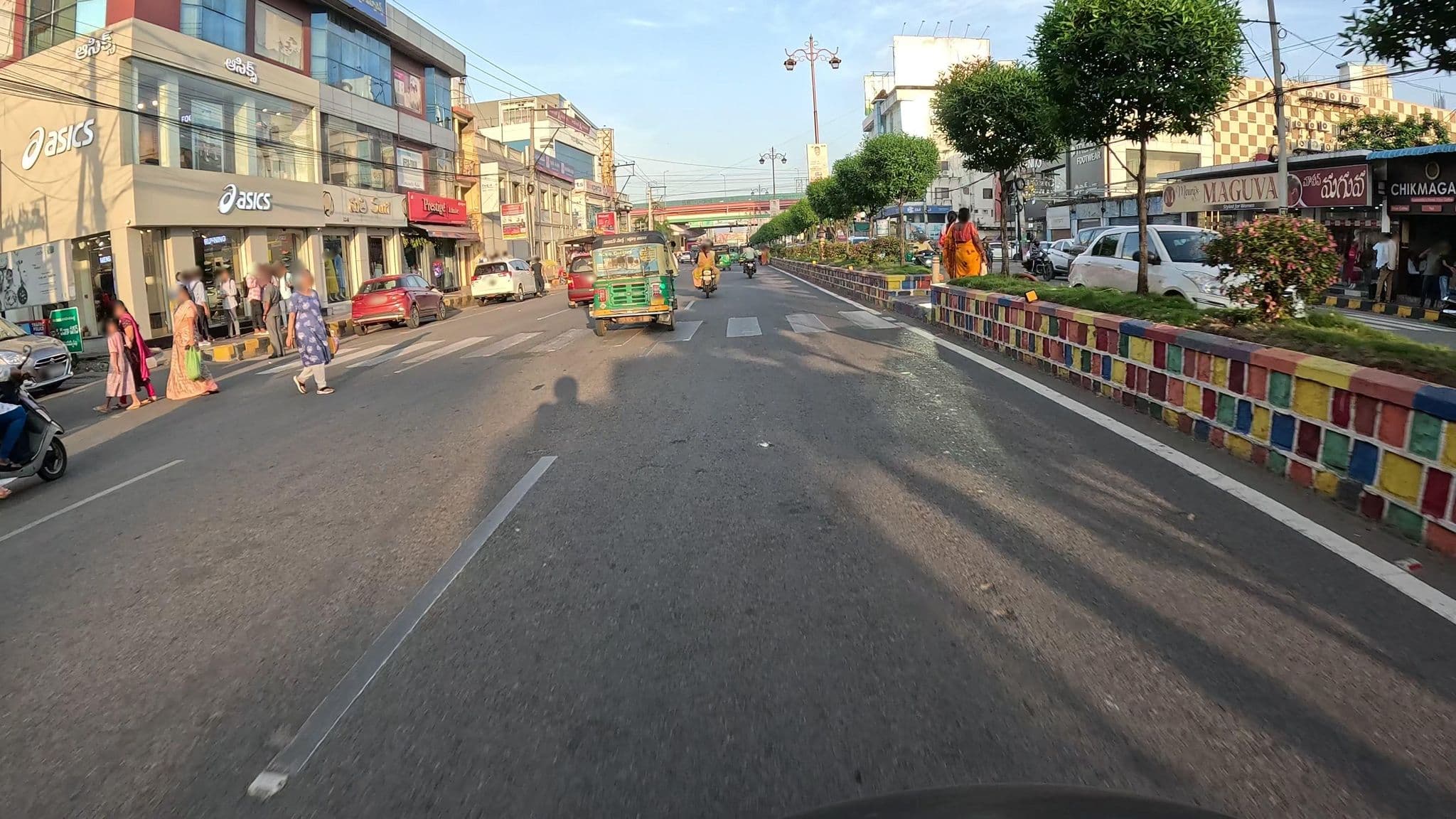 Street view near Jade Suites Hotel, Vijayawada — © karrthikuuuuu (CC BY-SA · Mapillary)