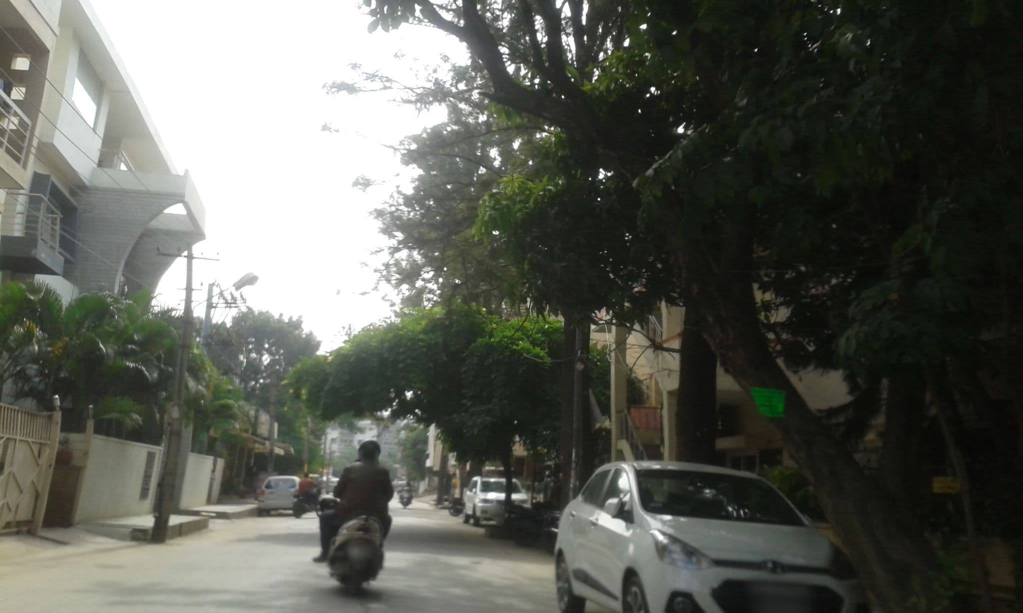 Street view near The Bouvice, Bengaluru