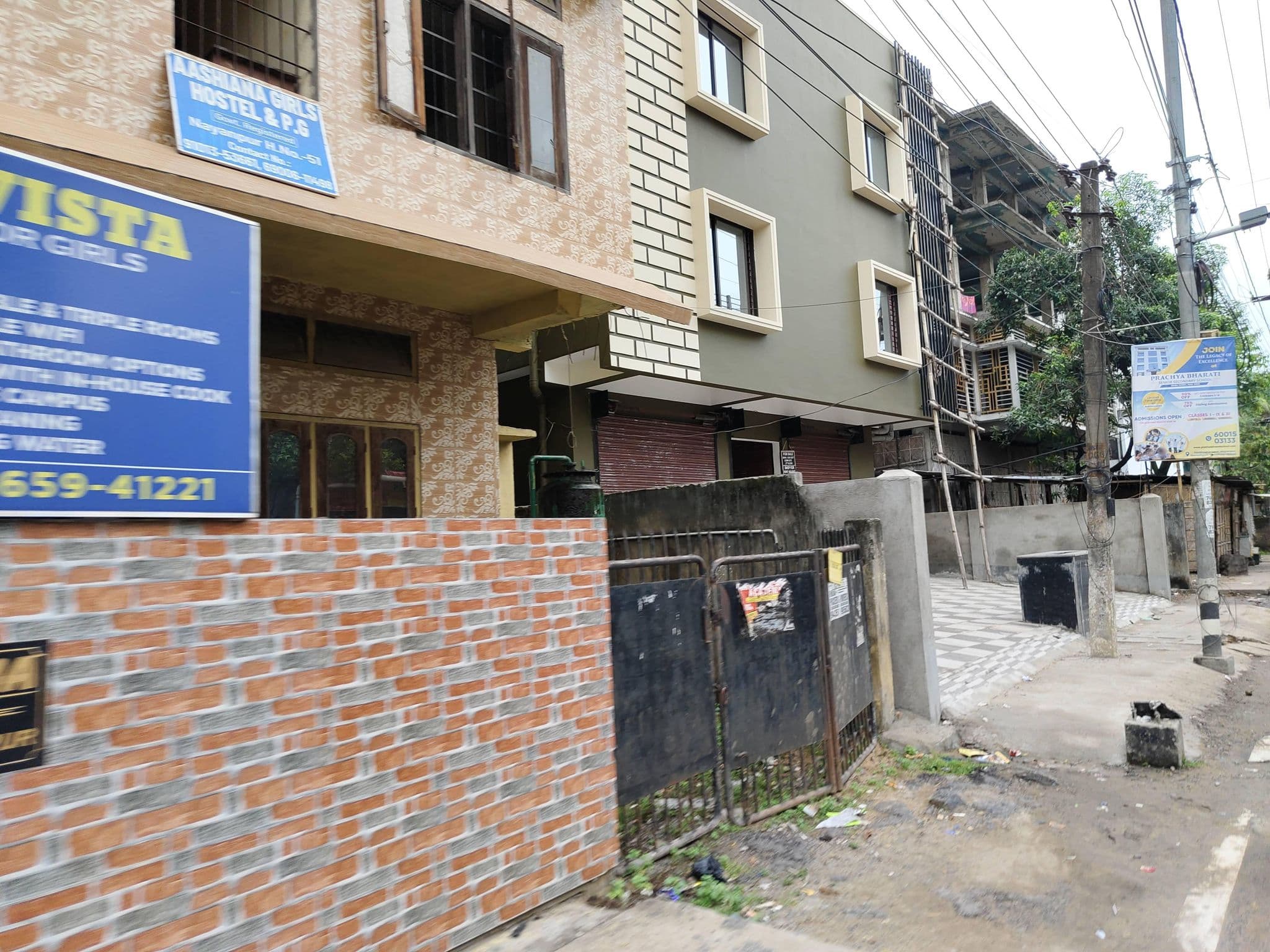 Street view near aashiana girls hostel & pg, Dispur — © Hrishikesh (CC BY-SA · Mapillary)