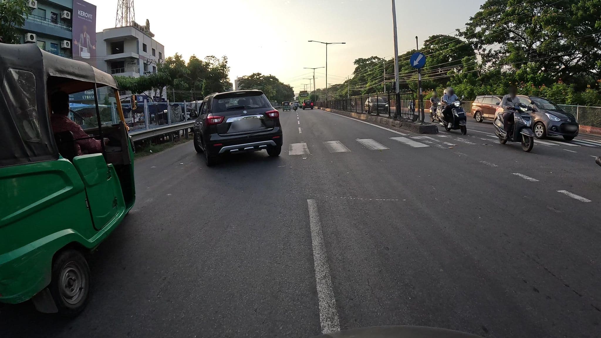Street view near SK Hotel, Vijayawada — © karrthikuuuuu (CC BY-SA · Mapillary)