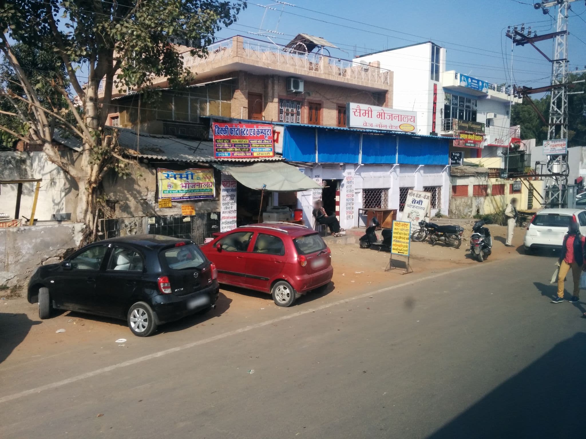 Street view near Signature Hotel, Ajmer — © sashazykov (CC BY-SA · Mapillary)