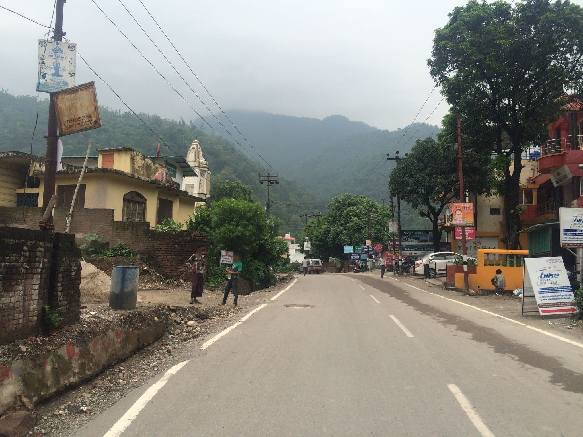 Street view near Hotel Shiv Villas, Rishīkesh