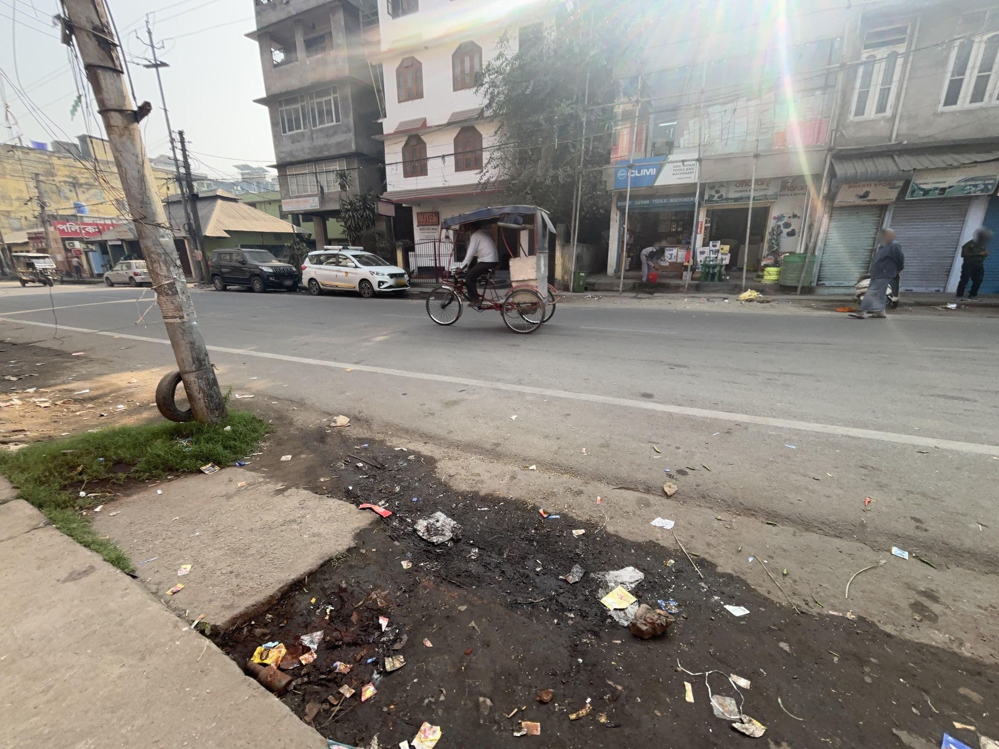Street view near Hotel new Castle, Guwahati — © Arshiya_gred03 (CC BY-SA · Mapillary)