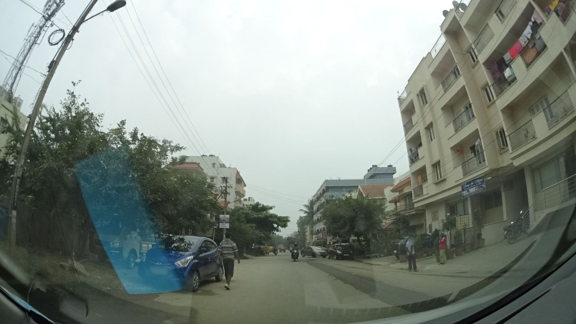 Street view near Jyothis, Dommasandra