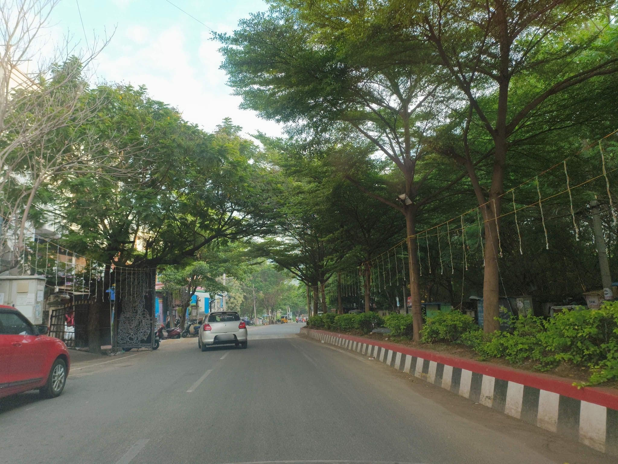 Street view near The Royal Comforts, Rasapūdipalem — © ph4ni (CC BY-SA · Mapillary)