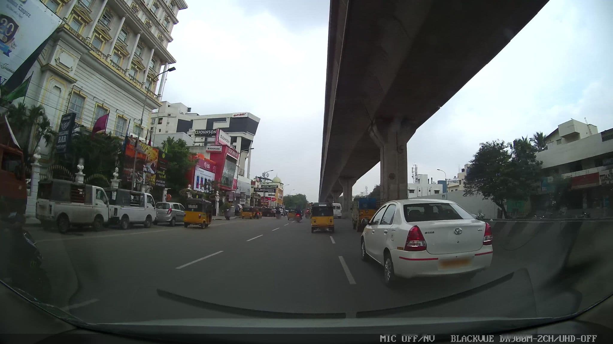 Street view near Ambica empire, Nerkunram — © muthu (CC BY-SA · Mapillary)