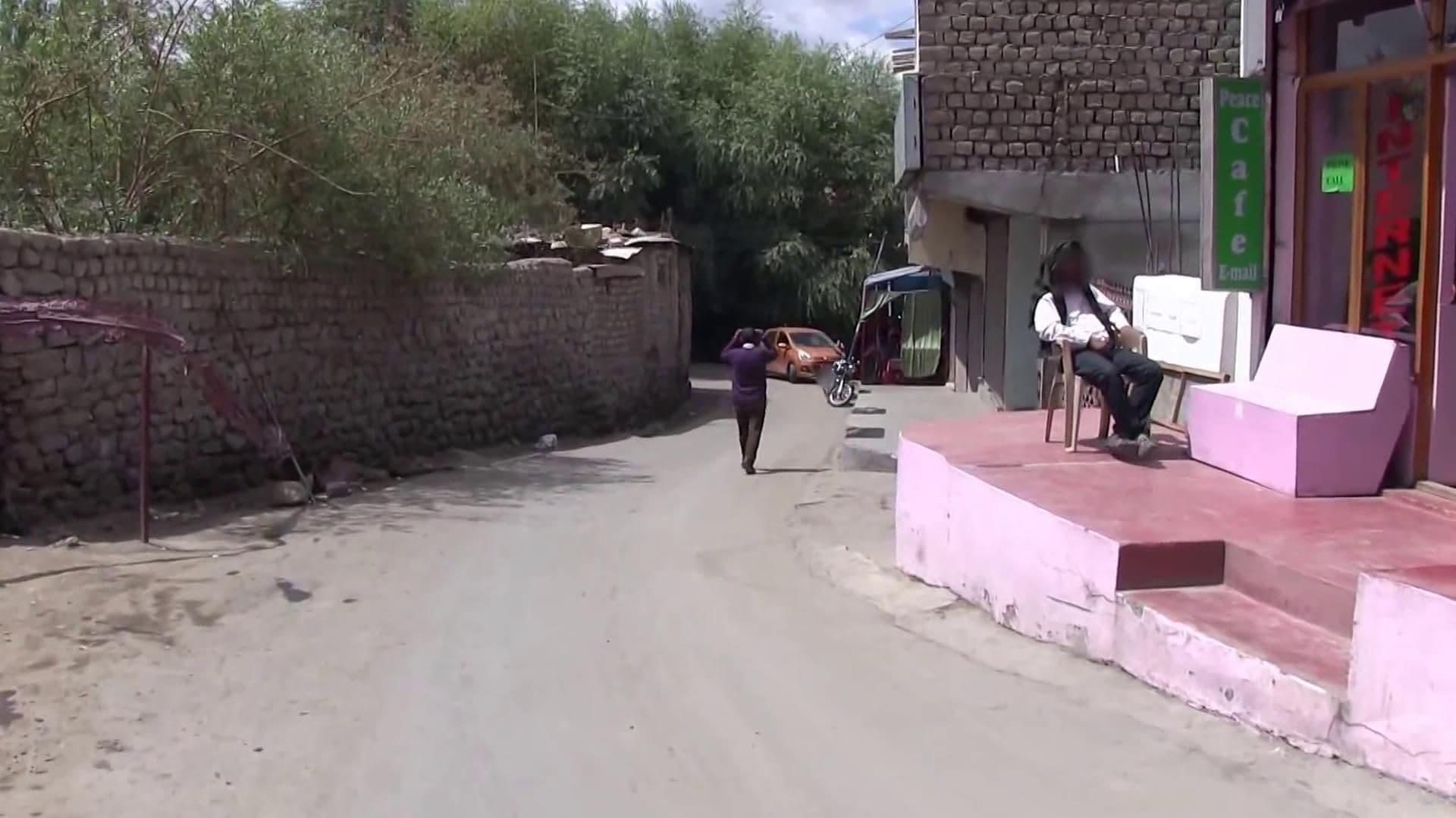 Street view near Yaktail, Leh