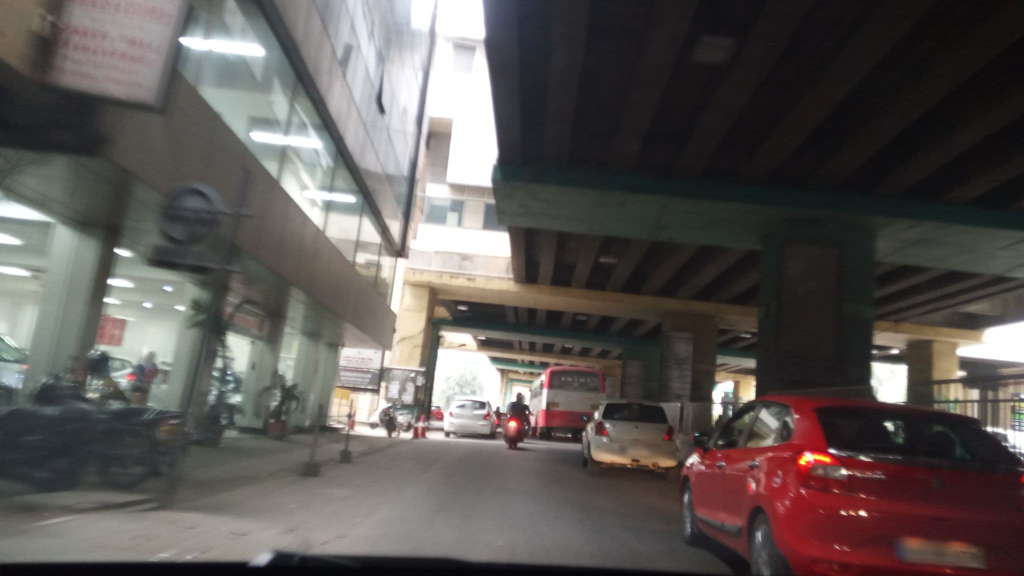 Street view near Parijata Grand, Bengaluru
