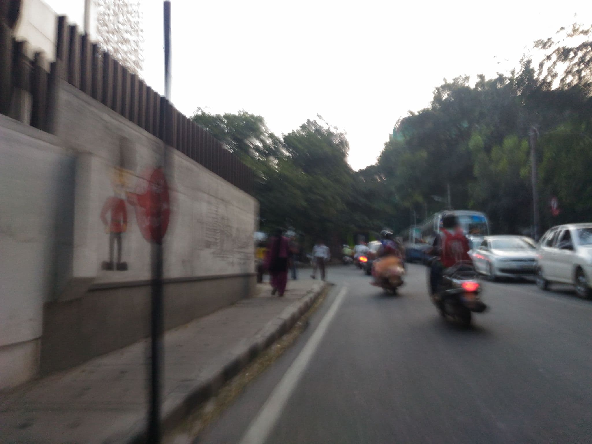 Street view near Goldfinch Hotel, Bengaluru