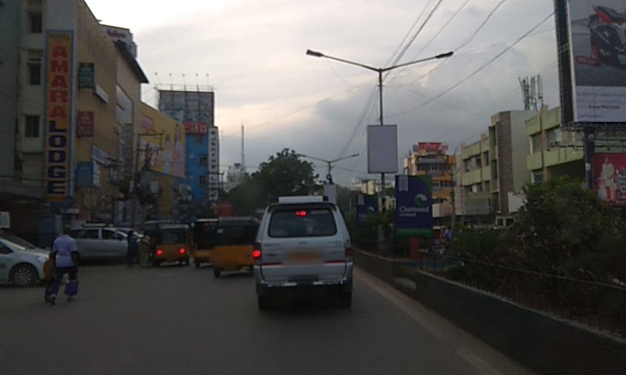 Street view near Hotel Mayura, Tirupati — © natarajakaveeti (CC BY-SA · Mapillary)