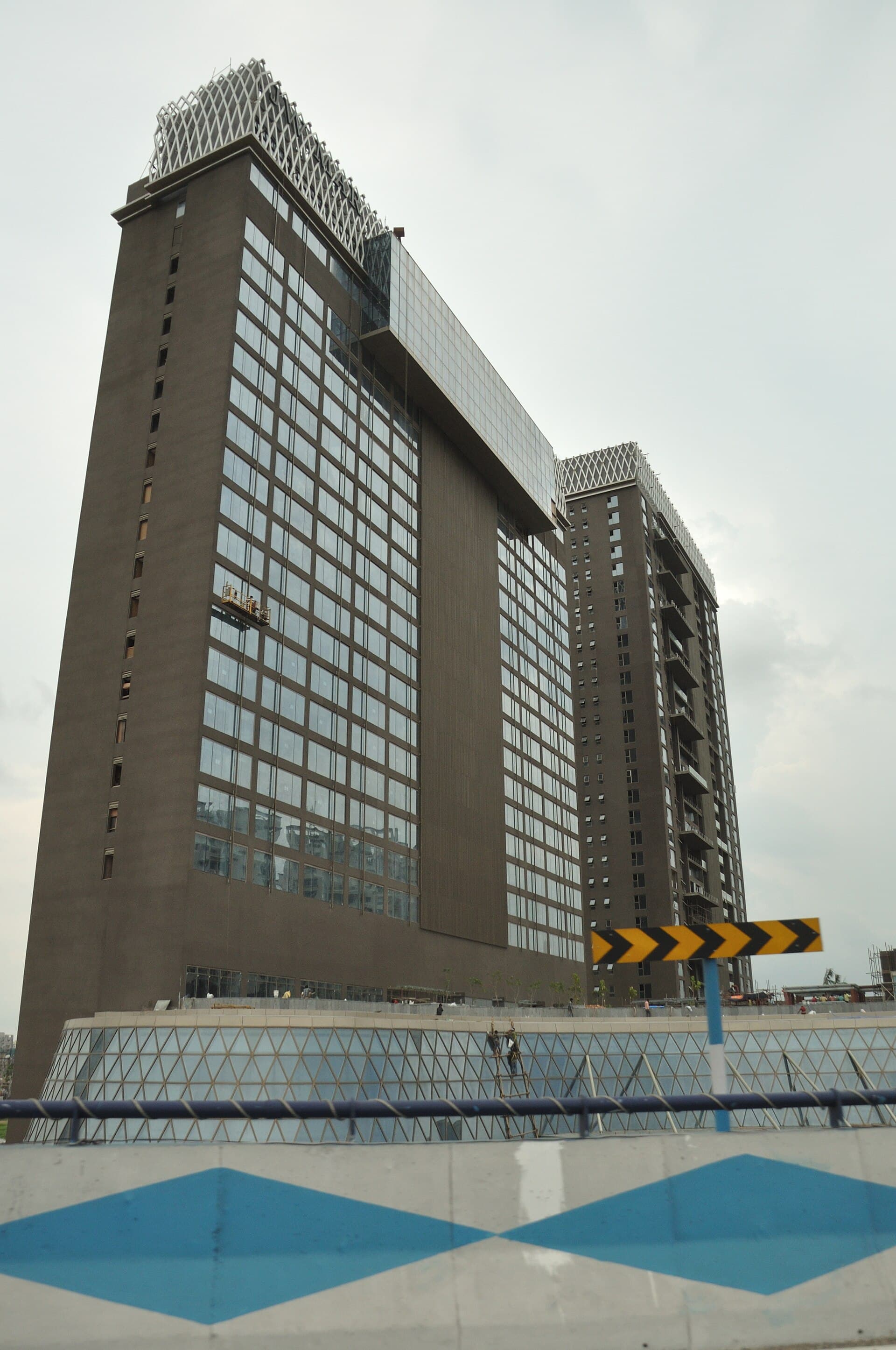 JW Marriot Kolkata (via Wikimedia Commons, CC BY 3.0)