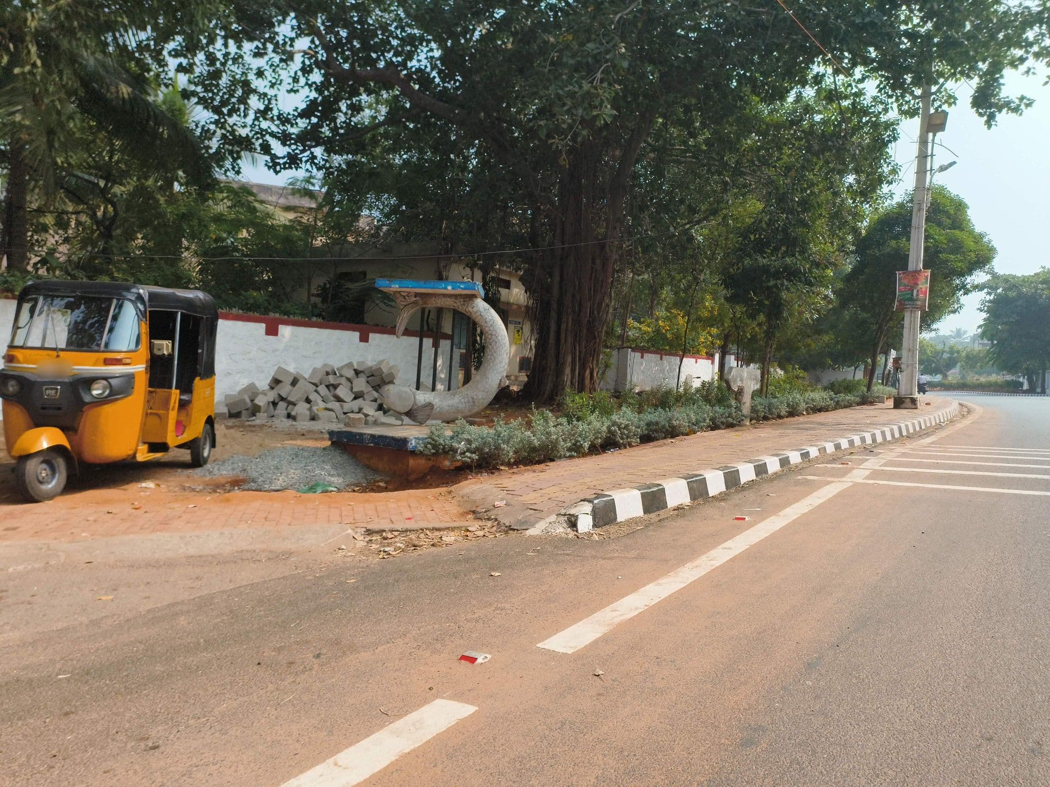 Street view near Block 5, Rasapūdipalem — © ph4ni (CC BY-SA · Mapillary)