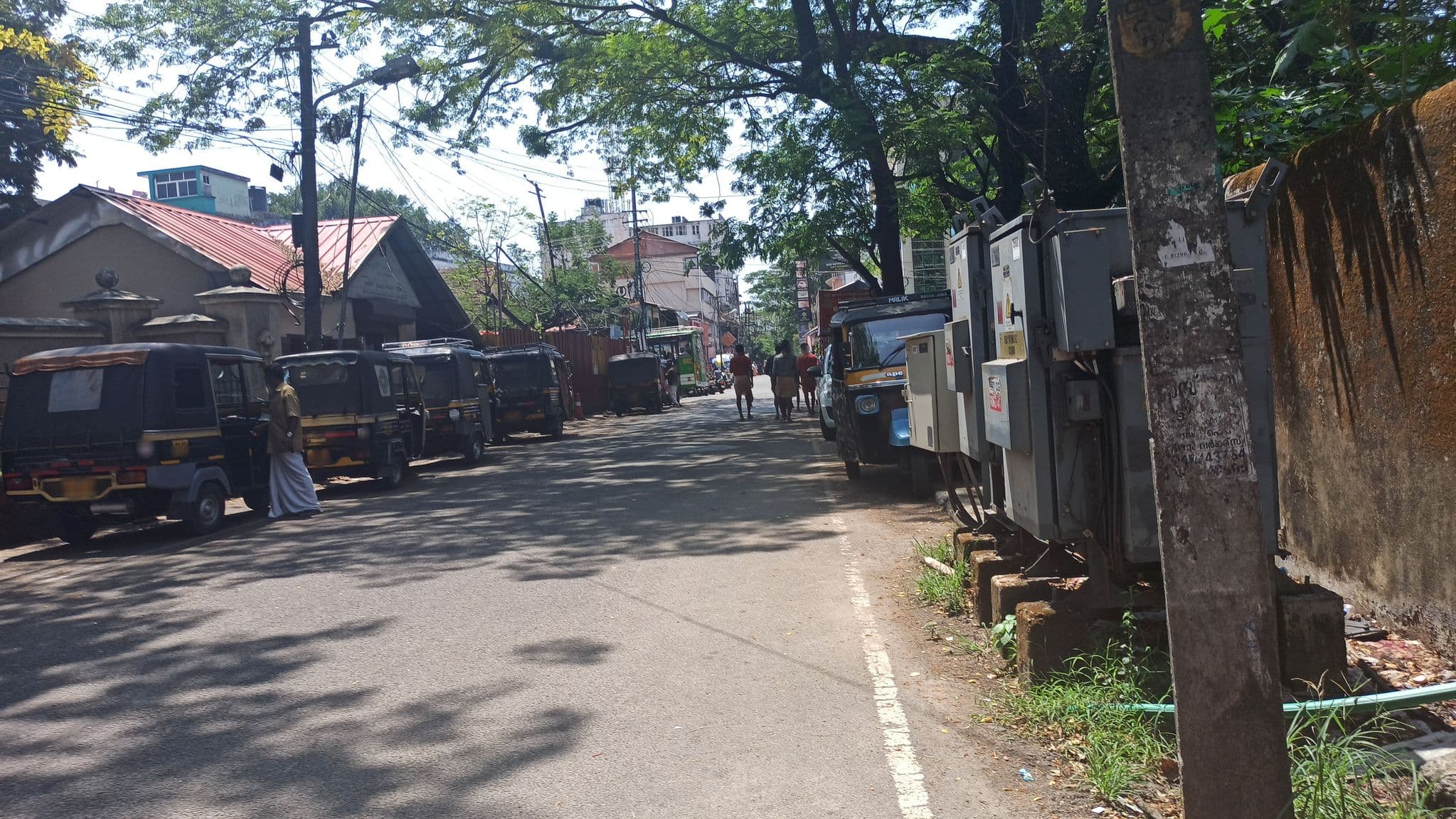 Street view near House of Lords, Kanayannur