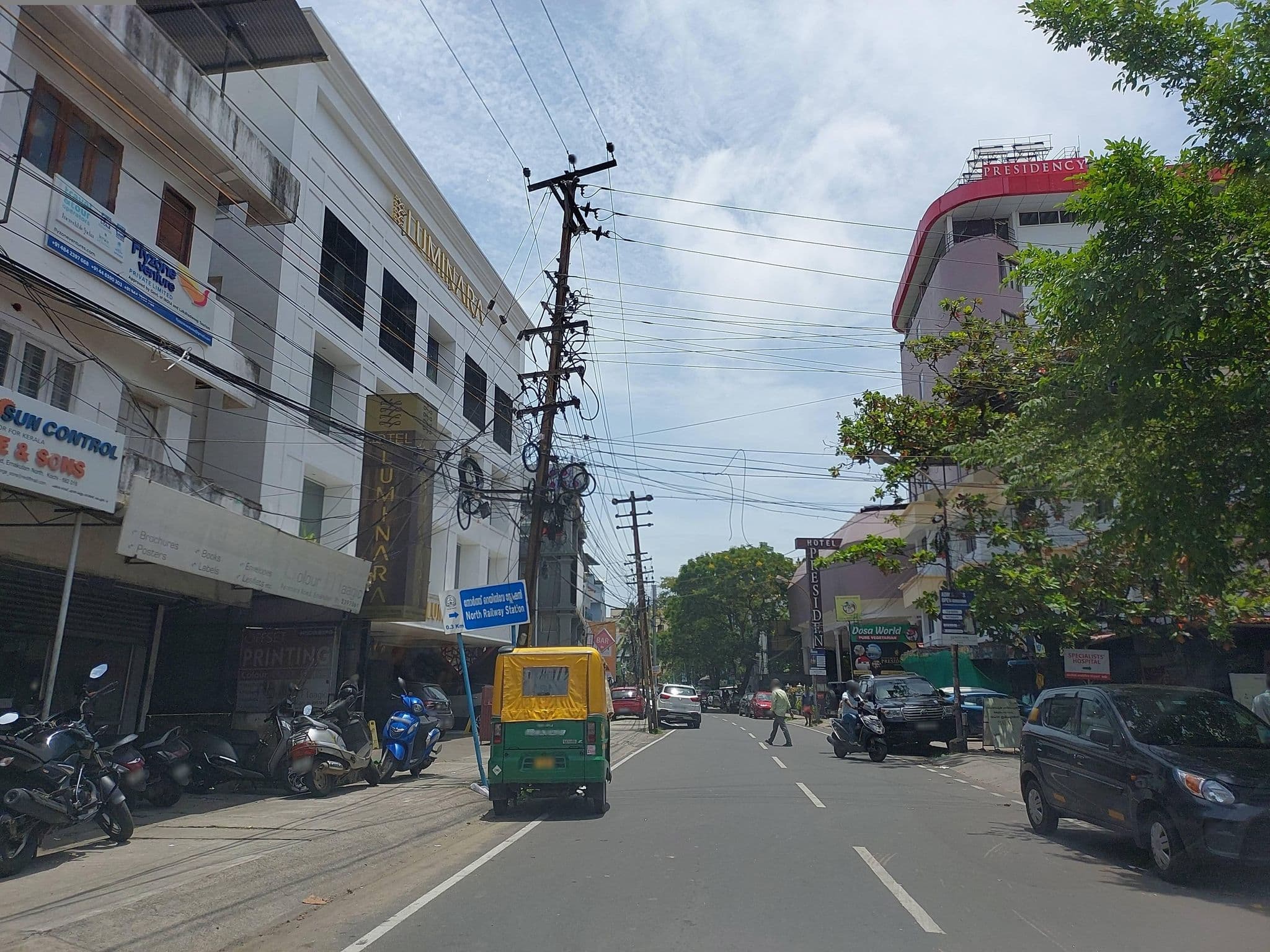Street view near Hotel Luminara, Kanayannur