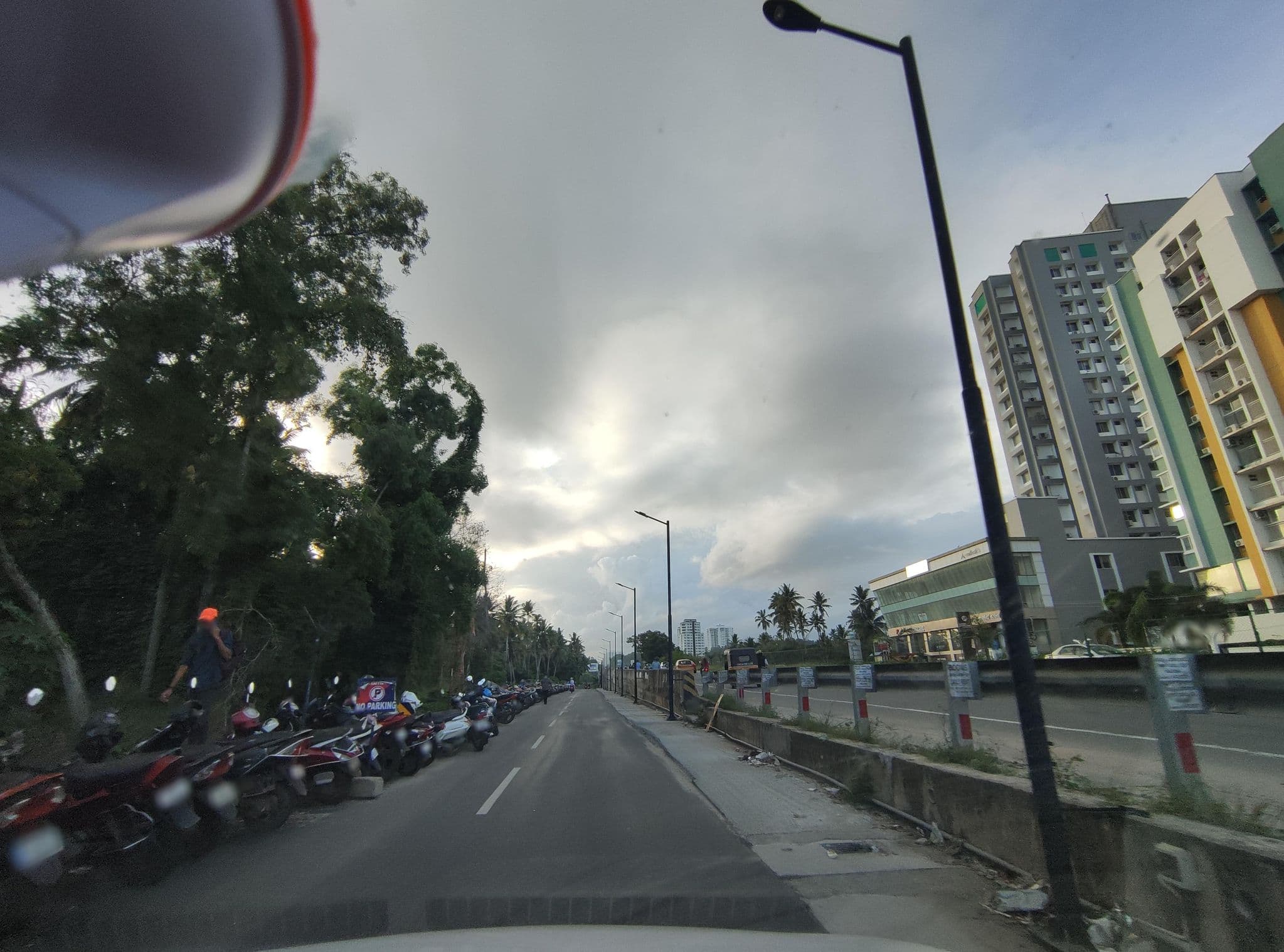 Street view near kerala hotel, Sreekaryam — © V15 (CC BY-SA · Mapillary)