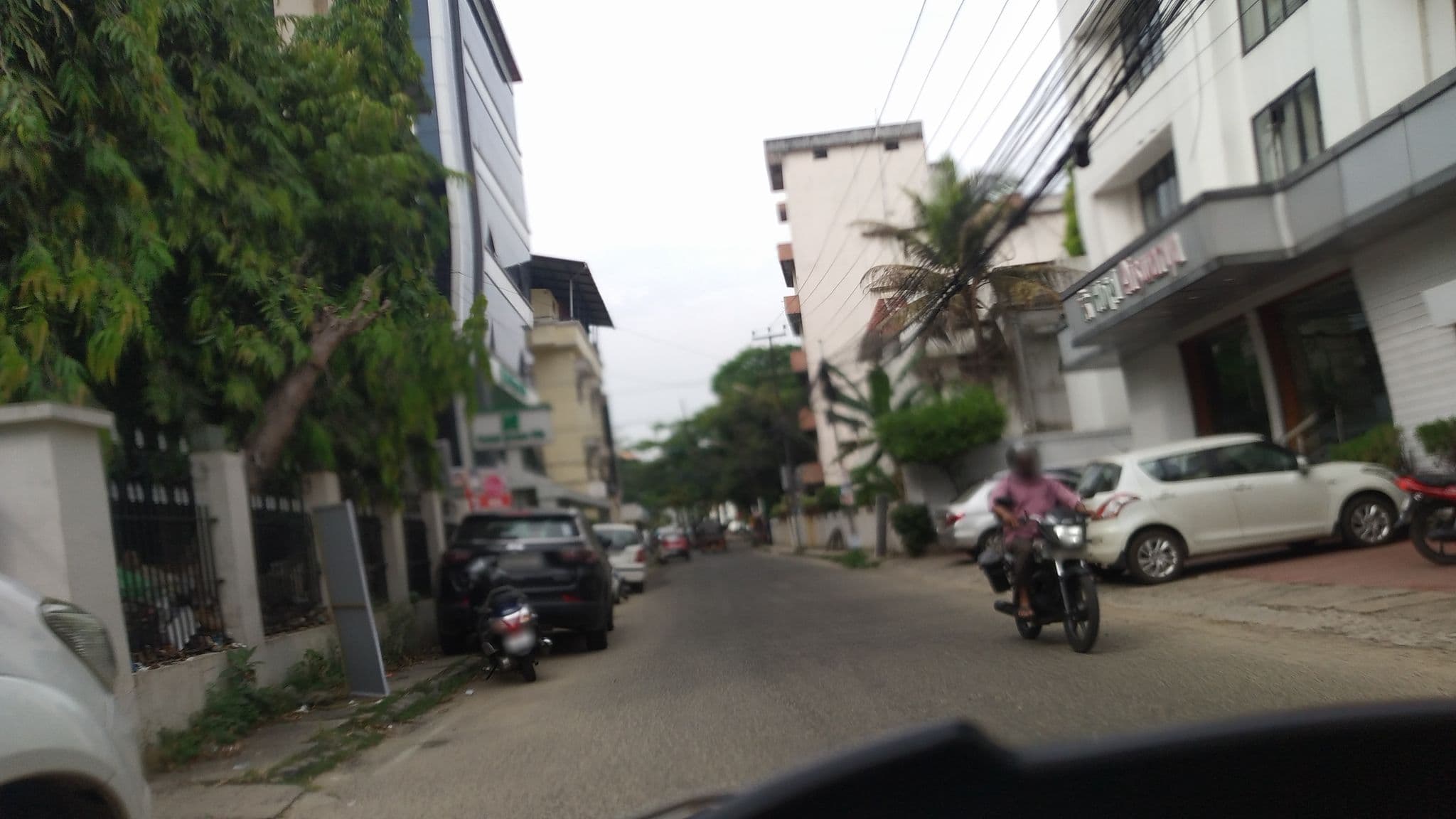 Street view near Hotel Aiswarya, Kanayannur