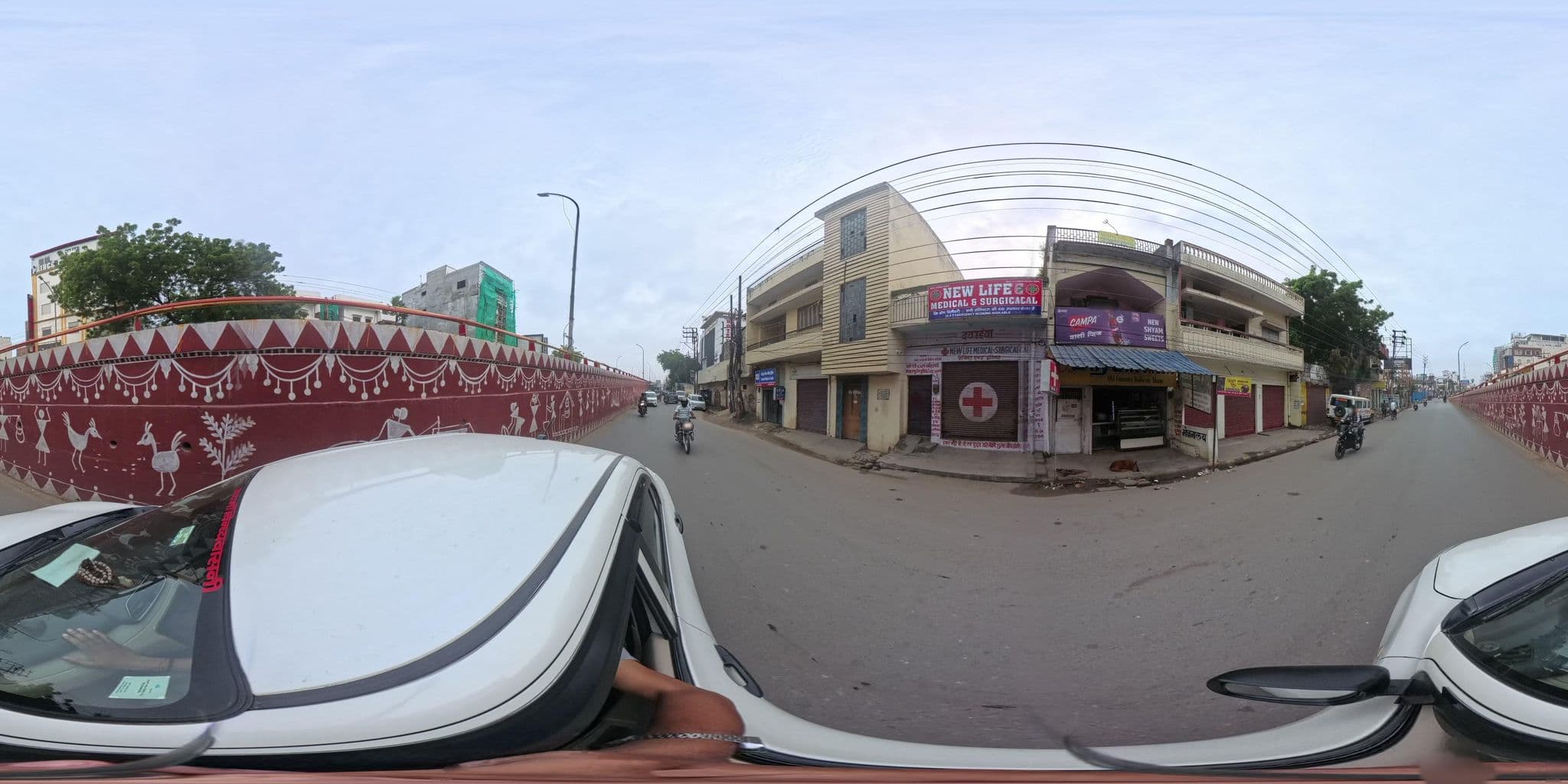 Street view near Hotel Le Lotus Grand, Varanasi