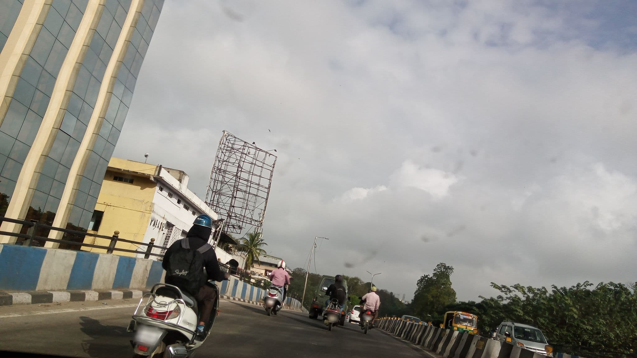 Street view near Jagadish Hotel, Bengaluru