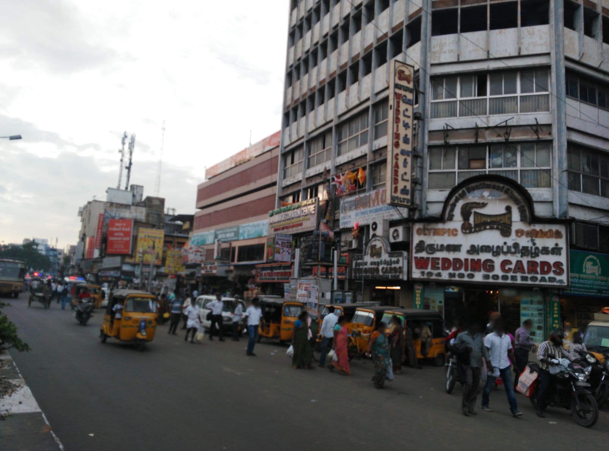 Street view near Hotel Rolex, Chennai — © ranjetharanje (CC BY-SA · Mapillary)